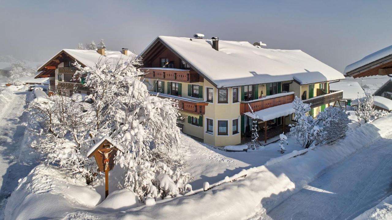 Gaestehaus Alpina Hotell Bad Kohlgrub Exteriör bild