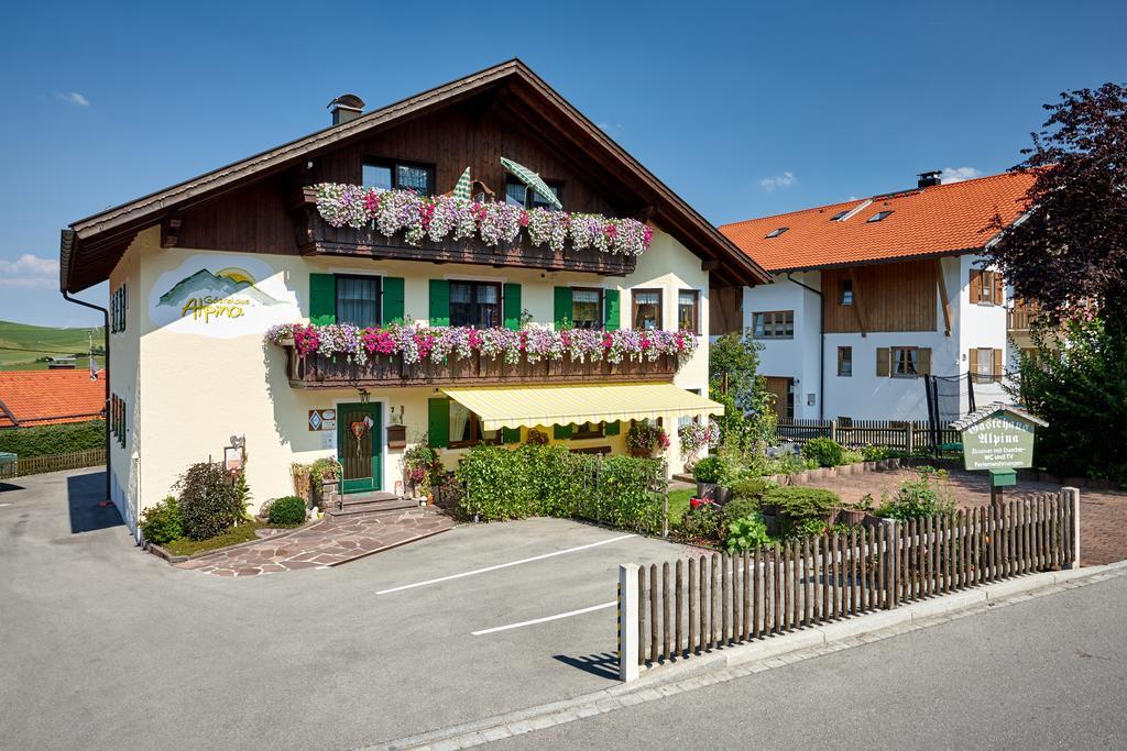 Gaestehaus Alpina Bad Kohlgrub Exteriör bild