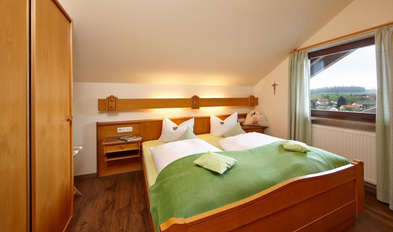 Gaestehaus Alpina Bad Kohlgrub Exteriör bild